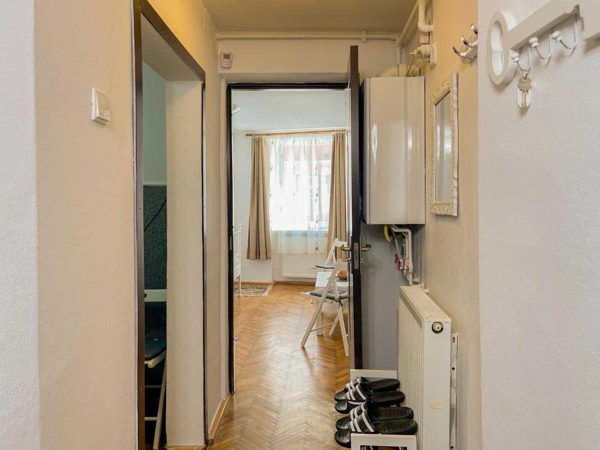 White Moon Apartment براشوف المظهر الخارجي الصورة