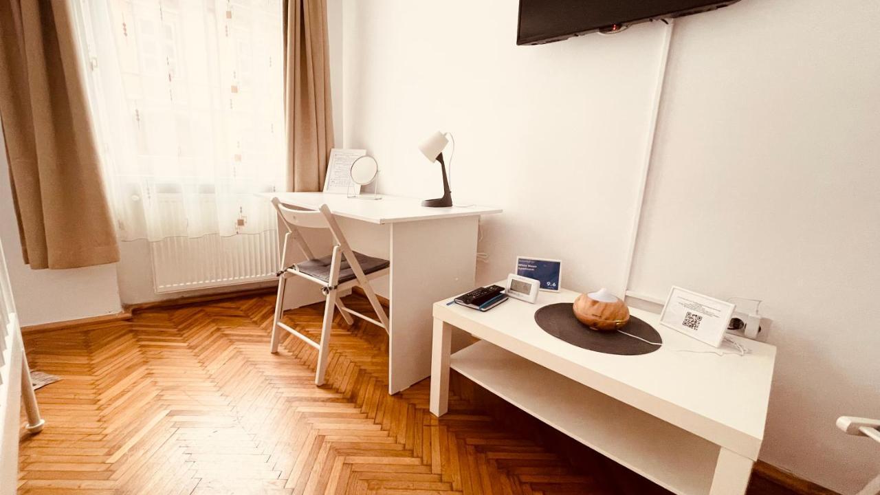 White Moon Apartment براشوف المظهر الخارجي الصورة